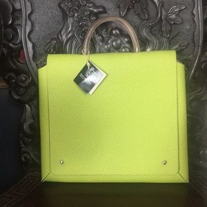 NWT San Lorenzo Grass Green bag with handle.